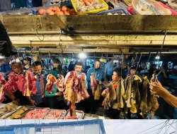 *Kang Erwin Ngaprak Pasar Kiaracondong Bersama Preman Pensiun*
