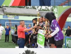 *Turnamen Sepak Bola Putri Kodam III/Slw Lahirkan Srikandi Muda*
