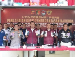 *Polda Jabar ungkap Clandestine Lab Happy Water dan Liquid Narkotika di Buah Batu, Kabupaten Bandung*
