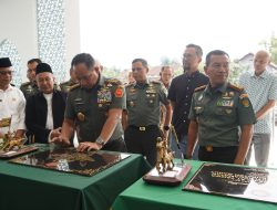 *Pangdam III/Slw Dampingi Panglima TNI Resmikan Masjid Al-Jihan Garut*