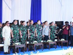 Menhan Serahkan Ransus Maung di Bandung