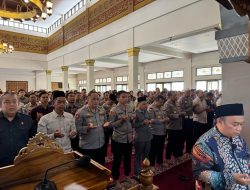 Polri Berduka, Tiga Personel Gugur dalam Tugas, Polda Jabar dan Jajaran Serentak Laksanakan Sholat Ghoib